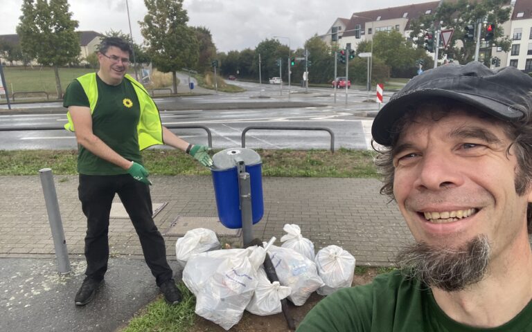 Müllsammelaktion an der Kalbacher Umgehung